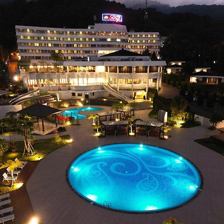 Surya Hotel & Cottages Prigen Exterior foto