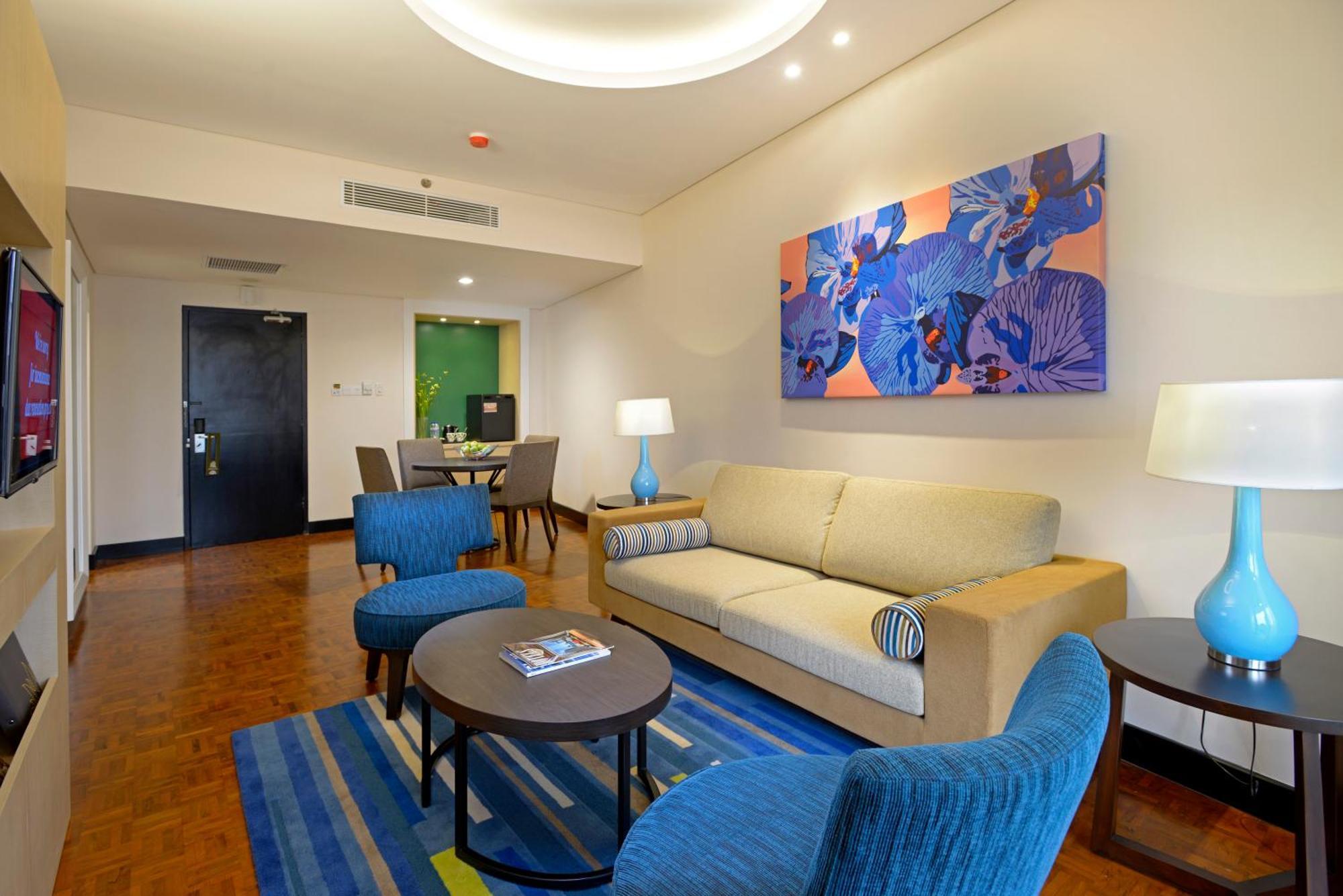 Surya Hotel & Cottages Prigen Exterior foto