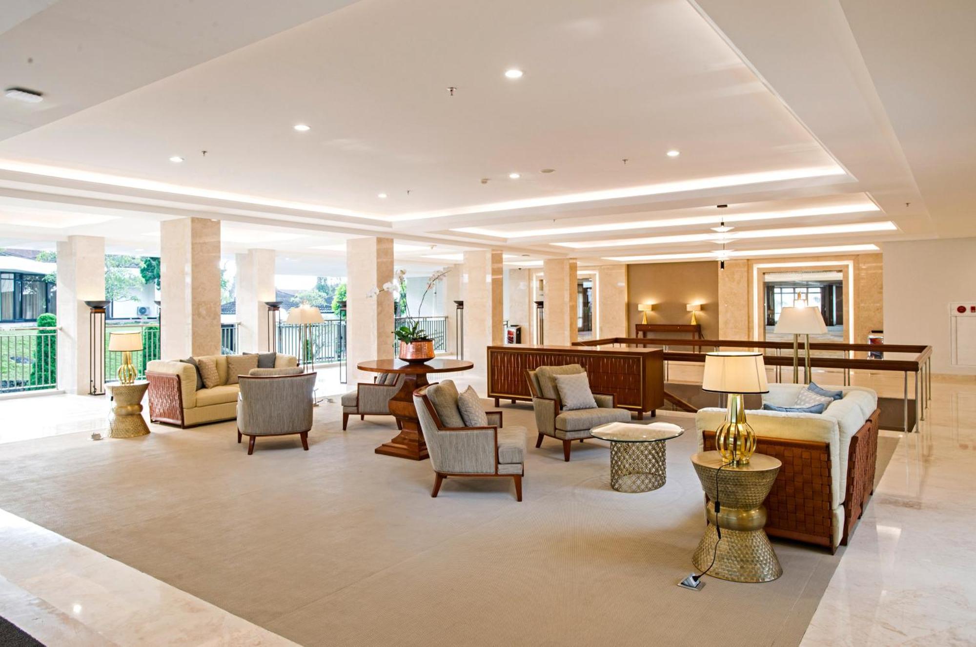 Surya Hotel & Cottages Prigen Exterior foto