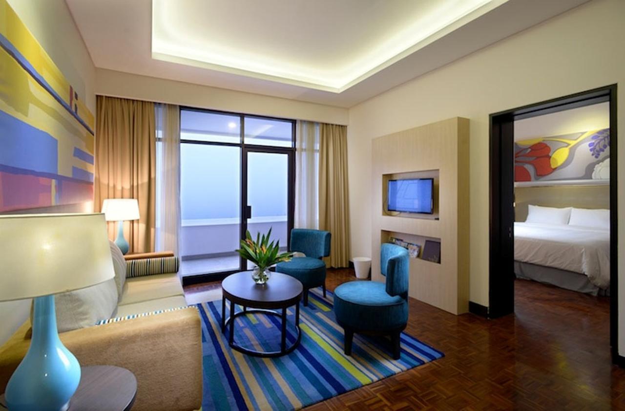 Surya Hotel & Cottages Prigen Exterior foto